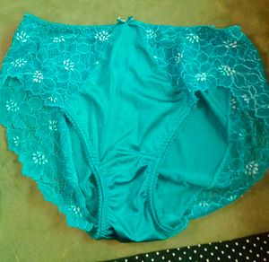 XL Vintage Style Panties Bundle Of 4