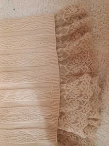 Ribbed Knit Skirt with Lace Trim