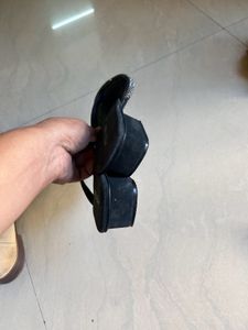Sandal