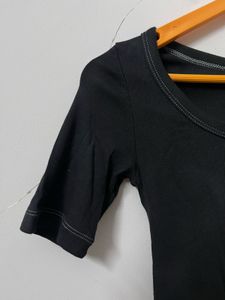 H&amp;M Black Ribbed Top