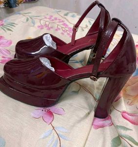 Cherry Red Block Heels🎸