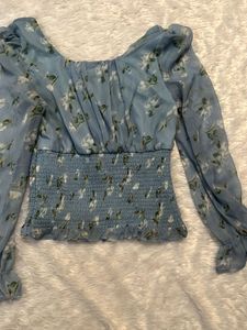 Vintage Blue Florals Smocked Top🌟