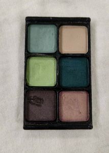 Set of 4 eyeshadow pallets