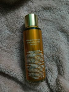 Victoria&#39;s Secret Golden Mandarin Saffron Perfume