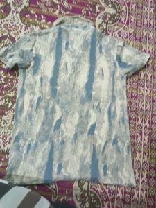 Patterned Men&#39;s Shirt