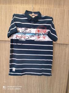 Selling New Navy Blue T-shirt Coz Of Size Issue