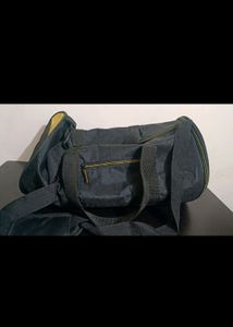 Polyester Duffle Bag For Unisex,Multi Colour And Black Polyester Muscle Blaze Bag For Gym .Zip Colour.Shape Duffle. Waterproof.