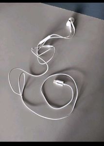 apple type-c Earphones (iphone 16)