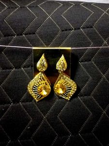 Elegant Gold Earrings