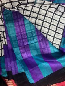 Stylish Checked Pattern Saree