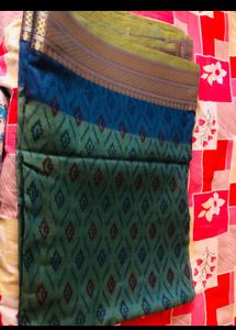 Sarees Combo With Free Gift