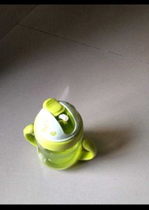 Baby Hug Sipper