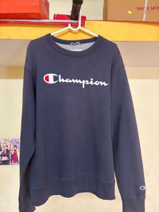Champion Sweatshirt 💯 Authentic