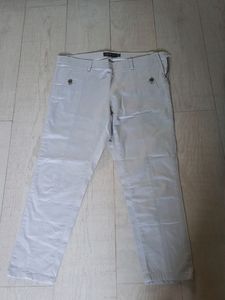 beige Capri pants
