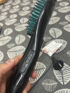 VEGA X-Glam Hair Straightening Brush