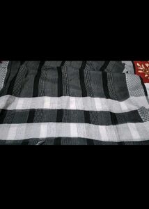 like new Stylish Grey &amp; White Scarf