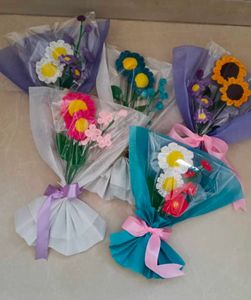 Handmade Crochet bouquet (Single Piece)