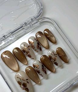 Starry Sky Press-On Nails 4 pieces set