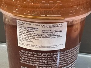 Victoria’s secret Oat Body Scrub Oatmilk + Coconut