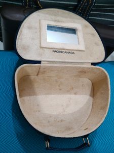 Faces Canada Shimmer Organizer