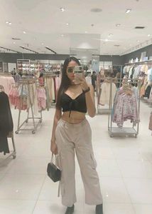 Black Cut-Out Crop Top 💣 Party-Ready 🖤