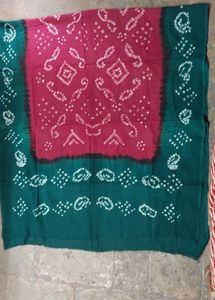 Red &amp; Green Bandhani Dupatta