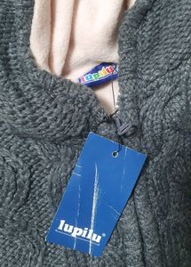 Imported Zipper Sweater For Kids . Heavy Quality