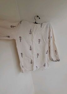 SIYAHI BRAND Classy TOP AT HALF PRICE
