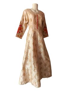 Ethenic Beautiful Embroidery Work Gown😍🫠👑