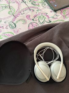 Bose nc 700 headphones