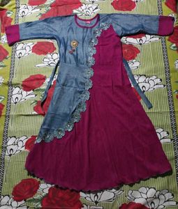 women anarkali kurta