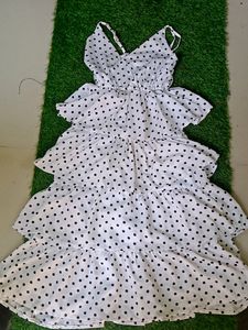 LAYERED SLEEVELESS FROCK WITH BEAUTIFUL DOTT DESIGN.Elastic Metirial