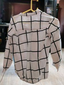 Checkered Pattern Top