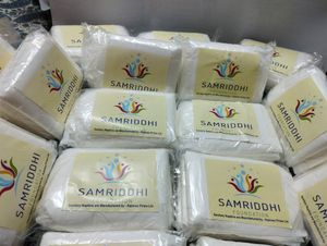 100 Pcs Long Size Pads - 200/-