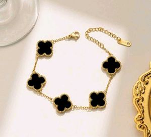 Clover Chain Bracelet