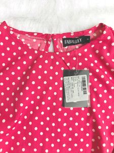 🆕 Cute Polka Dot Cold Shoulder Top