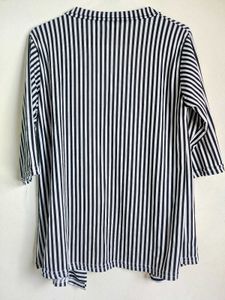 Black &amp; White Casual Open Front Shrug