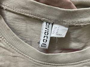 H&amp;M Beige Crop Top - Size