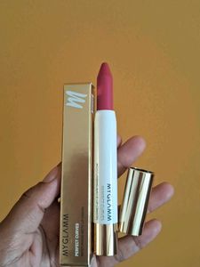 Myglamm Perfect Curves Crayon