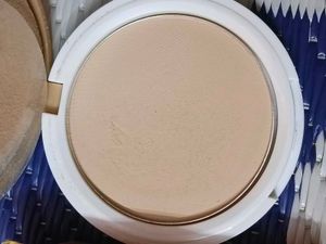 Myglamm Super Serum Compact With Hyaluronic Acid