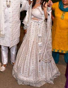 Heavy Lehnga With Backless Blouse And Dupatta.