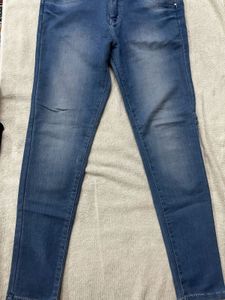 Classic Mid-Wash Skinny Jeans