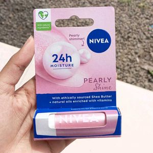 Nivea Pearly Shine Lip Balm