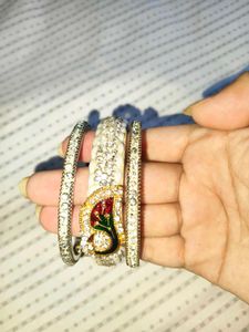 Sparkling Bangle Set