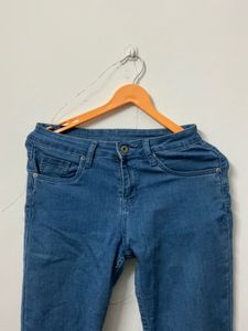 Blue Skinny Jeans Lifestyle