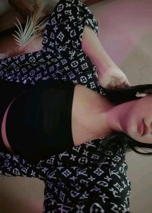 Patterned Black &amp; White Top