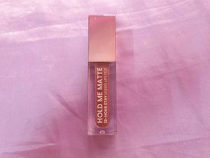 Swiss Beauty Hold Me Matte Lipstick - Cute Nude 01