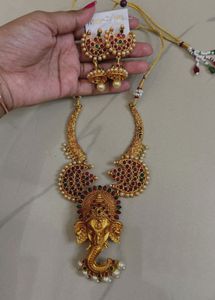 Uniqe &amp; HighQuality Ganesha Necklace &amp; Earring Set