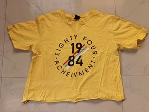 2 Cute Graphic Print Tees