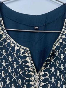 Elegant Embroidered Kurti